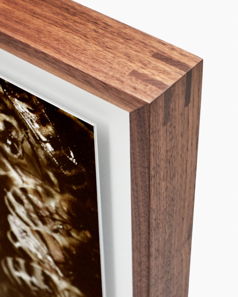 Floater Showcase Frame för fotografi, detalj av den svävande konstruktionen